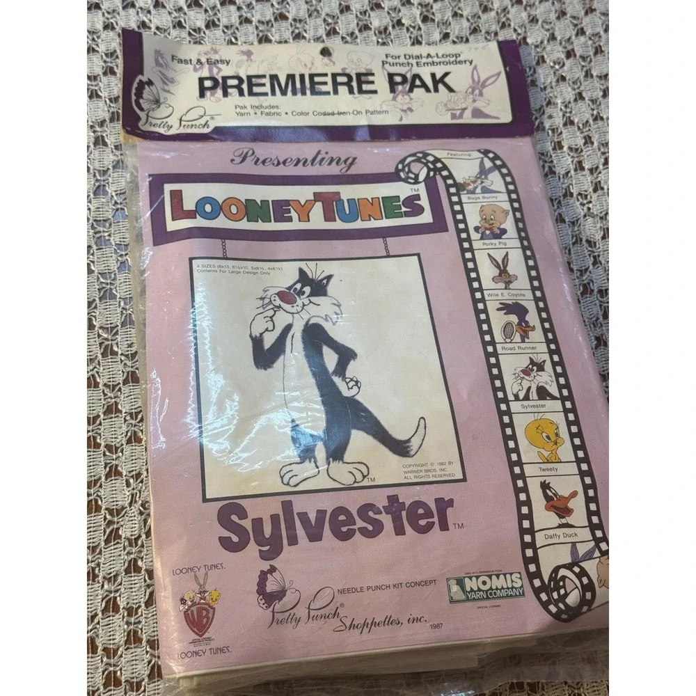 Pretty Punch Looney Tunes Sylvester Needle Kit Kids Pink 1987 Premiere Pak